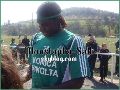 nous t'aimons moustapha