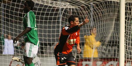 bayal ici a votre gauche